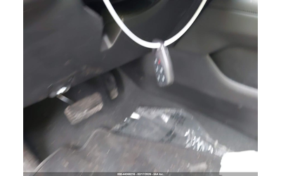 Chevrolet Suburban 5.3L V-8 DI, VVT, 355HP 4X2 Drive - автомобили, коли, обяви за нови и употребявани 10