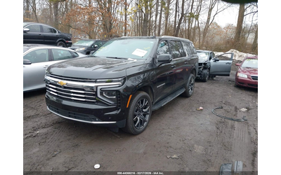 chevrolet-suburban-5-3l-v-8-di-vvt-355hp-4x2-drive - 1