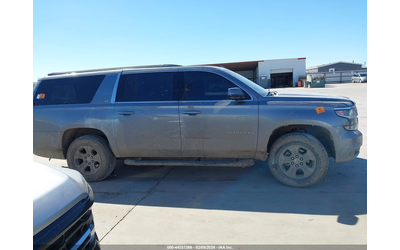 Chevrolet Suburban 5.3L V-8 DI, VVT, 355HP 4X4 Drive - автомобили, коли, обяви за нови и употребявани 12