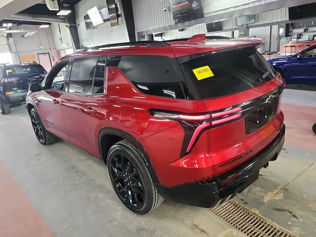 Chevrolet Traverse 2.5L 4cyl AWD - автомобили, коли, обяви за нови и употребявани 3
