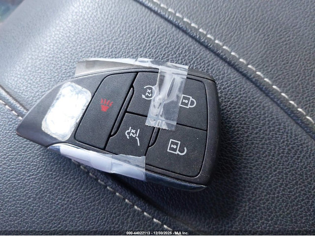 Chevrolet Traverse 2.5L I-4 DI, DOHC, VVT, TURBO, 328HP Front Wheel Drive - автомобили, коли, обяви за нови и употребявани 10