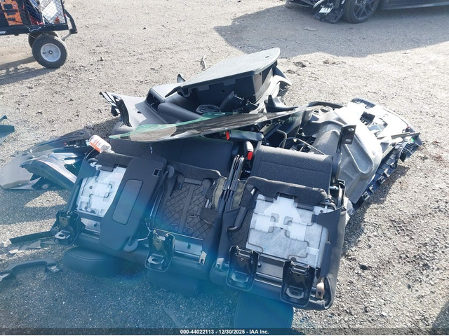 Chevrolet Traverse 2.5L I-4 DI, DOHC, VVT, TURBO, 328HP Front Wheel Drive - автомобили, коли, обяви за нови и употребявани 11