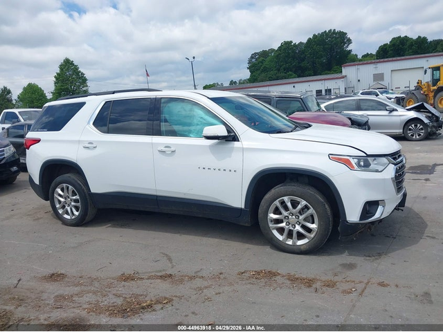 Chevrolet Traverse 3.6L V-6 DI, DOHC, VVT, 310HP Front Wheel Drive - автомобили, коли, обяви за нови и употребявани 12