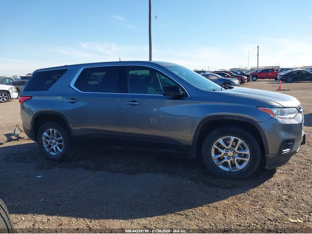 Chevrolet Traverse 3.6L V-6 DI, DOHC, VVT, 310HP Front Wheel Drive - автомобили, коли, обяви за нови и употребявани 13