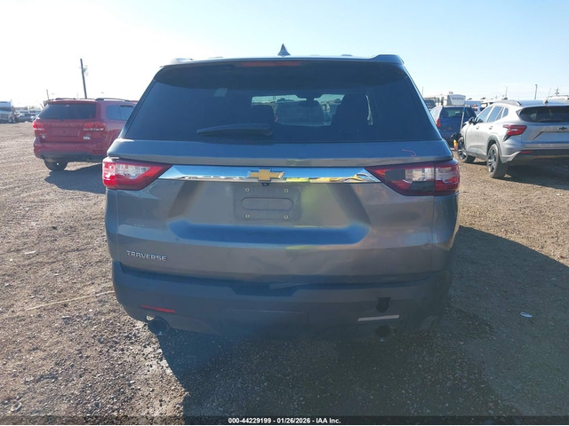 Chevrolet Traverse 3.6L V-6 DI, DOHC, VVT, 310HP Front Wheel Drive - автомобили, коли, обяви за нови и употребявани 16
