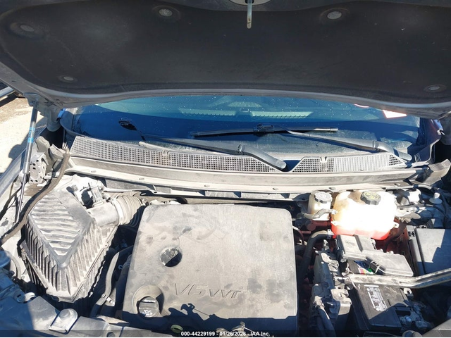 Chevrolet Traverse 3.6L V-6 DI, DOHC, VVT, 310HP Front Wheel Drive - автомобили, коли, обяви за нови и употребявани 9