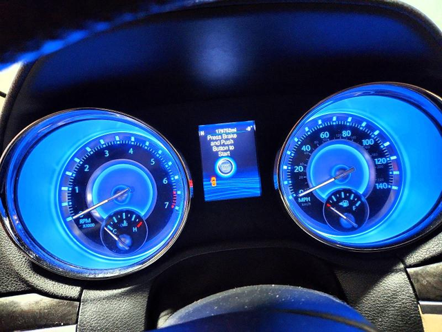 Chrysler 200 3.6L 6 ALL WHEEL DRIVE - автомобили, коли, обяви за нови и употребявани 8