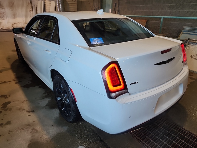 Chrysler 200 3.6L 6cyl AWD - автомобили, коли, обяви за нови и употребявани 3