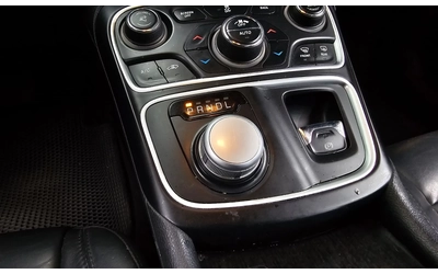 Chrysler 200 * Distronic, * Park Assist * 2.4 - автомобили, коли, обяви за нови и употребявани 12
