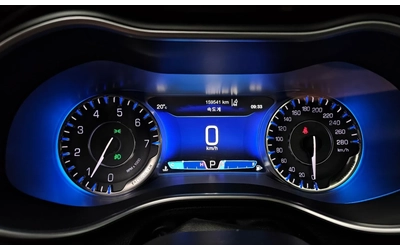 Chrysler 200 * Distronic, * Park Assist * 2.4 - автомобили, коли, обяви за нови и употребявани 8