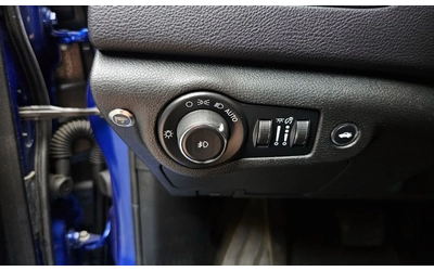 chrysler-200 - 5
