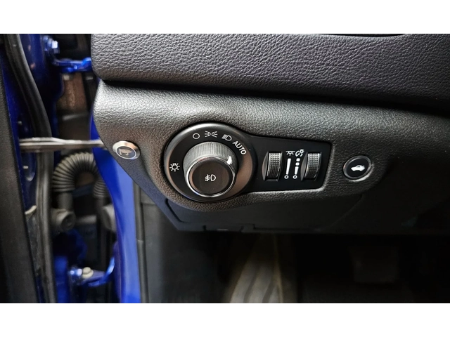 Chrysler 200 * Distronic, * Park Assist * 2.4 - автомобили, коли, обяви за нови и употребявани 5