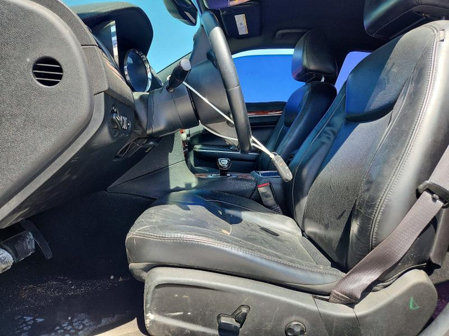 Chrysler 300 3.6L 6 ALL WHEEL DRIVE - автомобили, коли, обяви за нови и употребявани 6