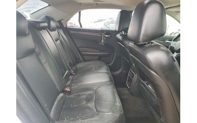 Chrysler 300 3.6L 6 Rear-wheel drive - автомобили, коли, обяви за нови и употребявани 10