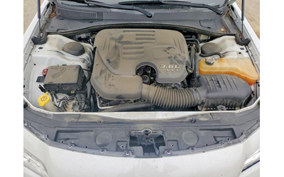 Chrysler 300 3.6L 6 Rear-wheel drive - автомобили, коли, обяви за нови и употребявани 11