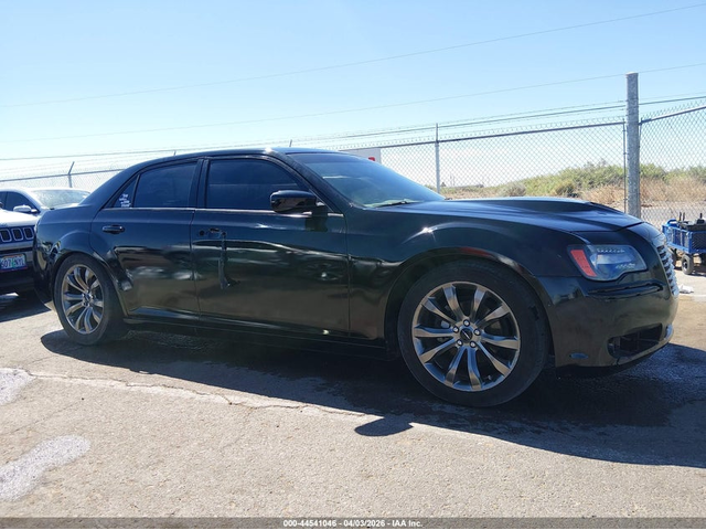 Chrysler 300 3.6L V-6 DOHC, VVT, 292HP Rear Wheel Drive - автомобили, коли, обяви за нови и употребявани 12