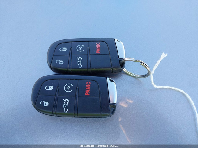 Chrysler 300 3.6L V-6 DOHC, VVT, 300HP All Wheel Drive - автомобили, коли, обяви за нови и употребявани 10