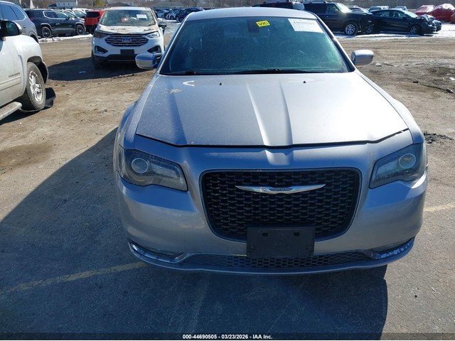 Chrysler 300 3.6L V-6 DOHC, VVT, 300HP All Wheel Drive - автомобили, коли, обяви за нови и употребявани 12