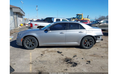 Chrysler 300 3.6L V-6 DOHC, VVT, 300HP All Wheel Drive - автомобили, коли, обяви за нови и употребявани 14