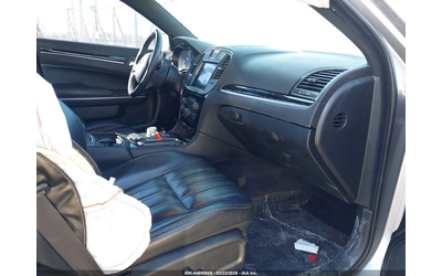 chrysler-300-3-6l-v-6-dohc-vvt-300hp-all-wheel-drive - 4