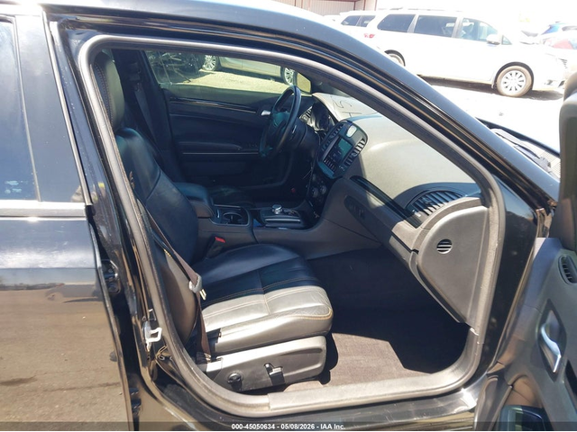 Chrysler 300 3.6L V-6 DOHC, VVT, 300HP Rear Wheel Drive - автомобили, коли, обяви за нови и употребявани 4