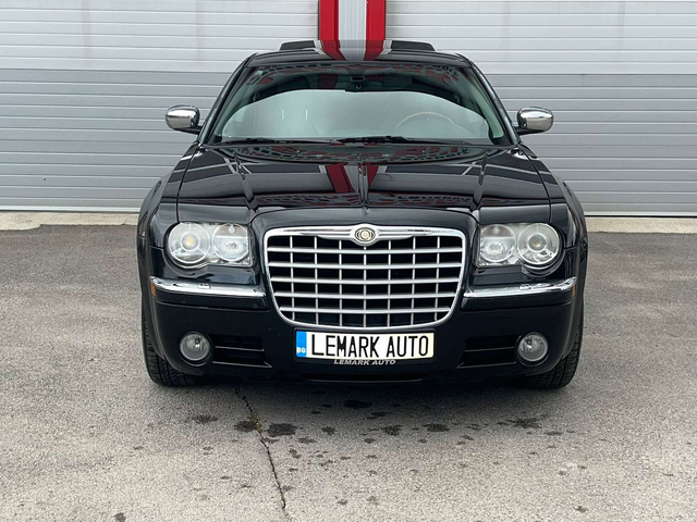Chrysler 300c 3.5LX - автомобили, коли, обяви за нови и употребявани 0