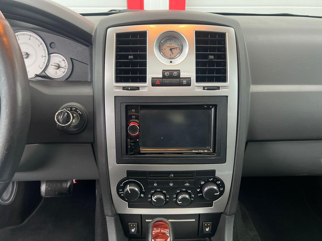 Chrysler 300c 3.5LX - автомобили, коли, обяви за нови и употребявани 9