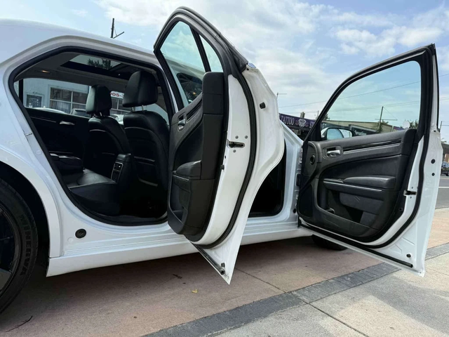 Chrysler 300c * Limited * CARFAX * ЦЕНА ДО БГ - автомобили, коли, обяви за нови и употребявани 8