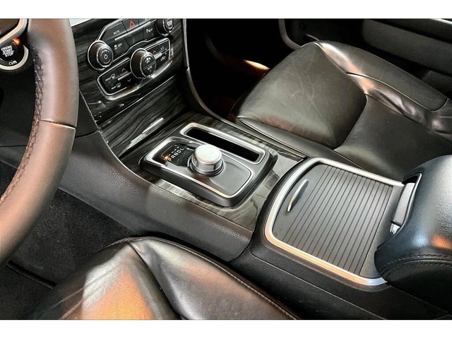 Chrysler 300c * Touring L | Leather | V6 | Remote Start * CARFAX - автомобили, коли, обяви за нови и употребявани 10