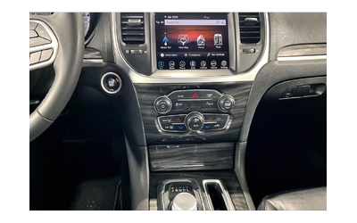 Chrysler 300c * Touring L | Leather | V6 | Remote Start * CARFAX - автомобили, коли, обяви за нови и употребявани 11