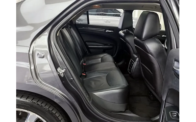 Chrysler 300c - автомобили, коли, обяви за нови и употребявани 11