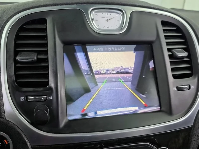 Chrysler 300c - автомобили, коли, обяви за нови и употребявани 14