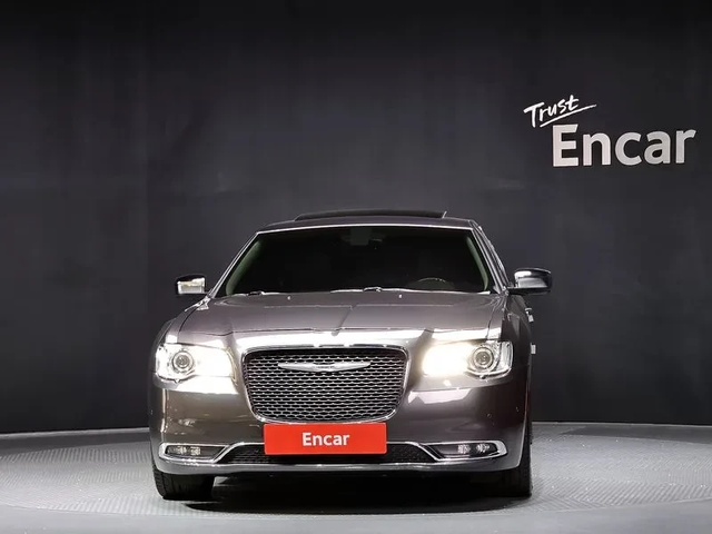 Chrysler 300c - автомобили, коли, обяви за нови и употребявани 2