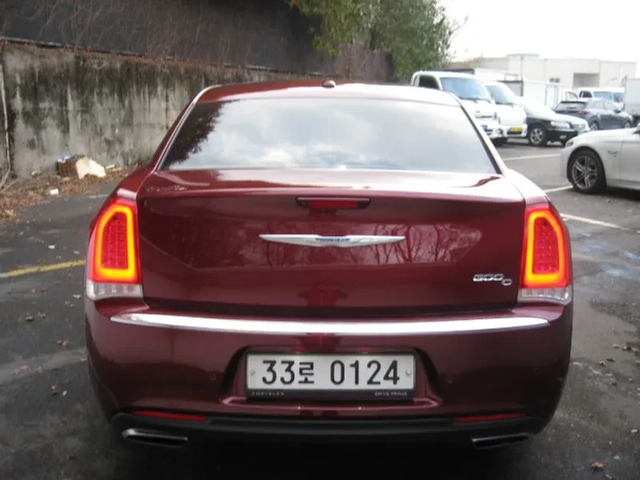 Chrysler 300c 3.6 Prestige - автомобили, коли, обяви за нови и употребявани 3