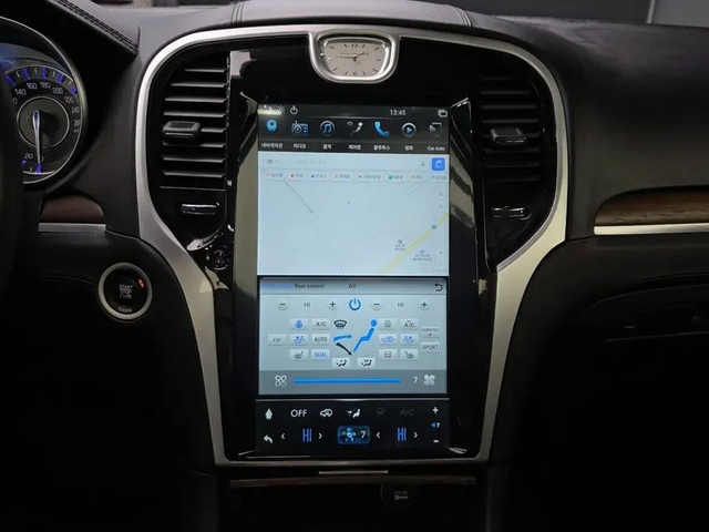 Chrysler 300c AWD - автомобили, коли, обяви за нови и употребявани 15