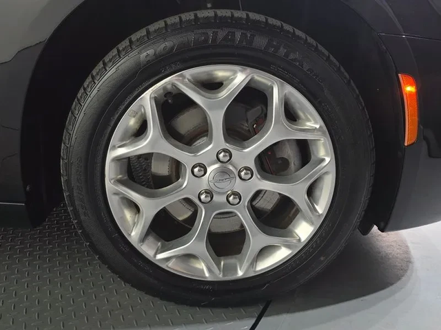 Chrysler 300c AWD - автомобили, коли, обяви за нови и употребявани 4