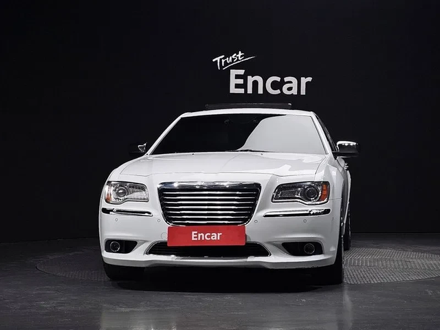 Chrysler 300c 3.6 Prestige - автомобили, коли, обяви за нови и употребявани 2