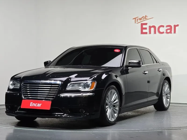 Chrysler 300c 3.6 - автомобили, коли, обяви за нови и употребявани 0