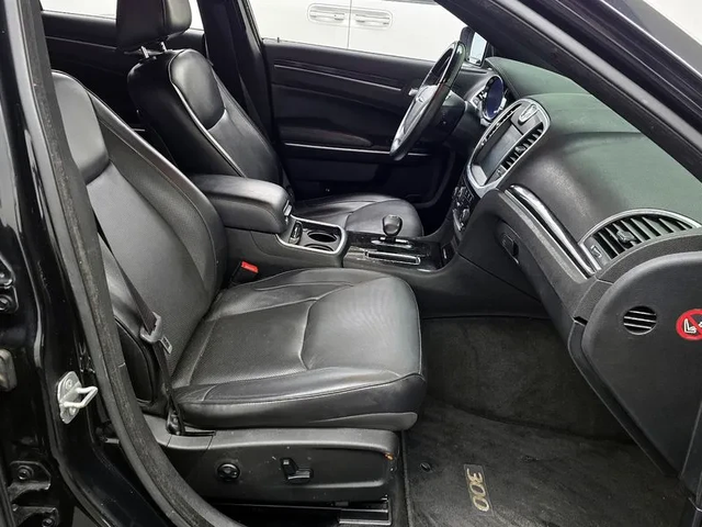 Chrysler 300c 3.6 - автомобили, коли, обяви за нови и употребявани 10