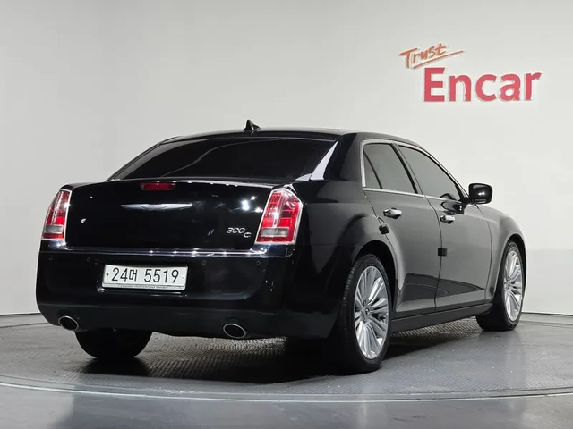Chrysler 300c 3.6 - автомобили, коли, обяви за нови и употребявани 1