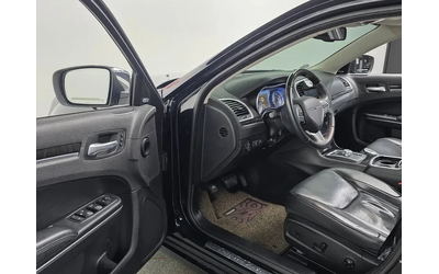 Chrysler 300c 3.6 - автомобили, коли, обяви за нови и употребявани 10