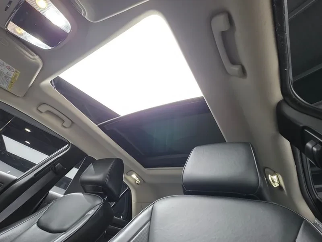 Chrysler 300c 3.6 - автомобили, коли, обяви за нови и употребявани 11