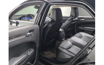 Chrysler 300c 3.6 - автомобили, коли, обяви за нови и употребявани 16