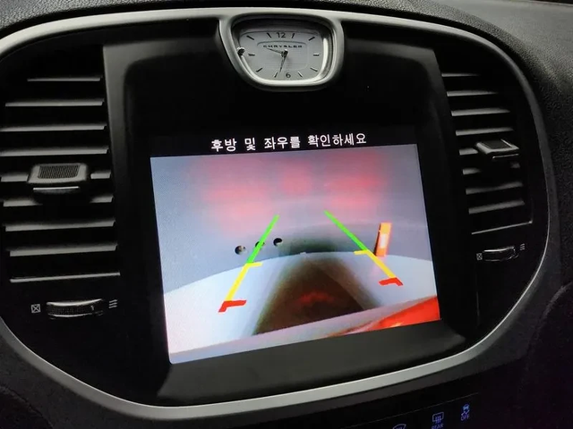 Chrysler 300c 3.6 - автомобили, коли, обяви за нови и употребявани 15