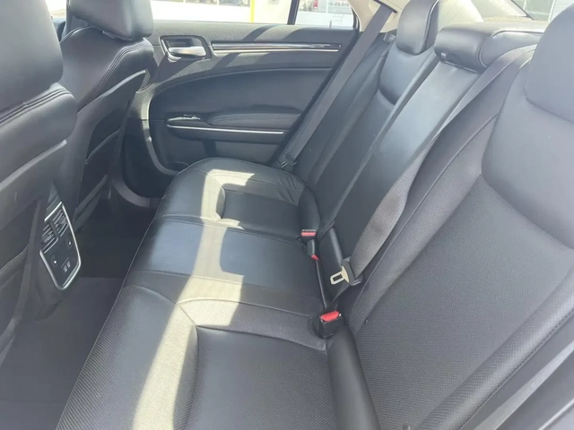 Chrysler 300c Touring-L All-Wheel Drive* * - автомобили, коли, обяви за нови и употребявани 12