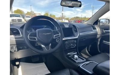 Chrysler 300c Touring-L All-Wheel Drive* * - автомобили, коли, обяви за нови и употребявани 13