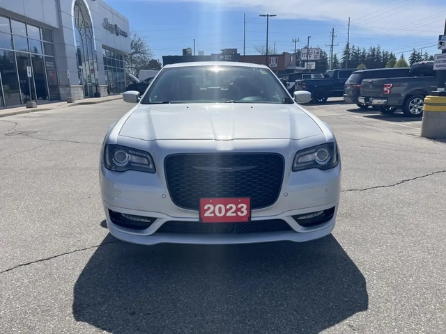 Chrysler 300c Touring-L All-Wheel Drive* * - автомобили, коли, обяви за нови и употребявани 1