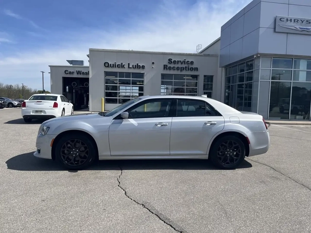 Chrysler 300c Touring-L All-Wheel Drive* * - автомобили, коли, обяви за нови и употребявани 2