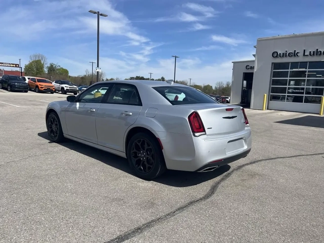 Chrysler 300c Touring-L All-Wheel Drive* * - автомобили, коли, обяви за нови и употребявани 3