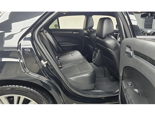 Chrysler 300c 3.6 V6/ОБДУХВАНЕ/ЩОРА/ 64 934 km! - автомобили, коли, обяви за нови и употребявани 9
